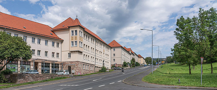 Suhl: Ilmenauer Straße (Foto: A. Savin, WikiCommons)